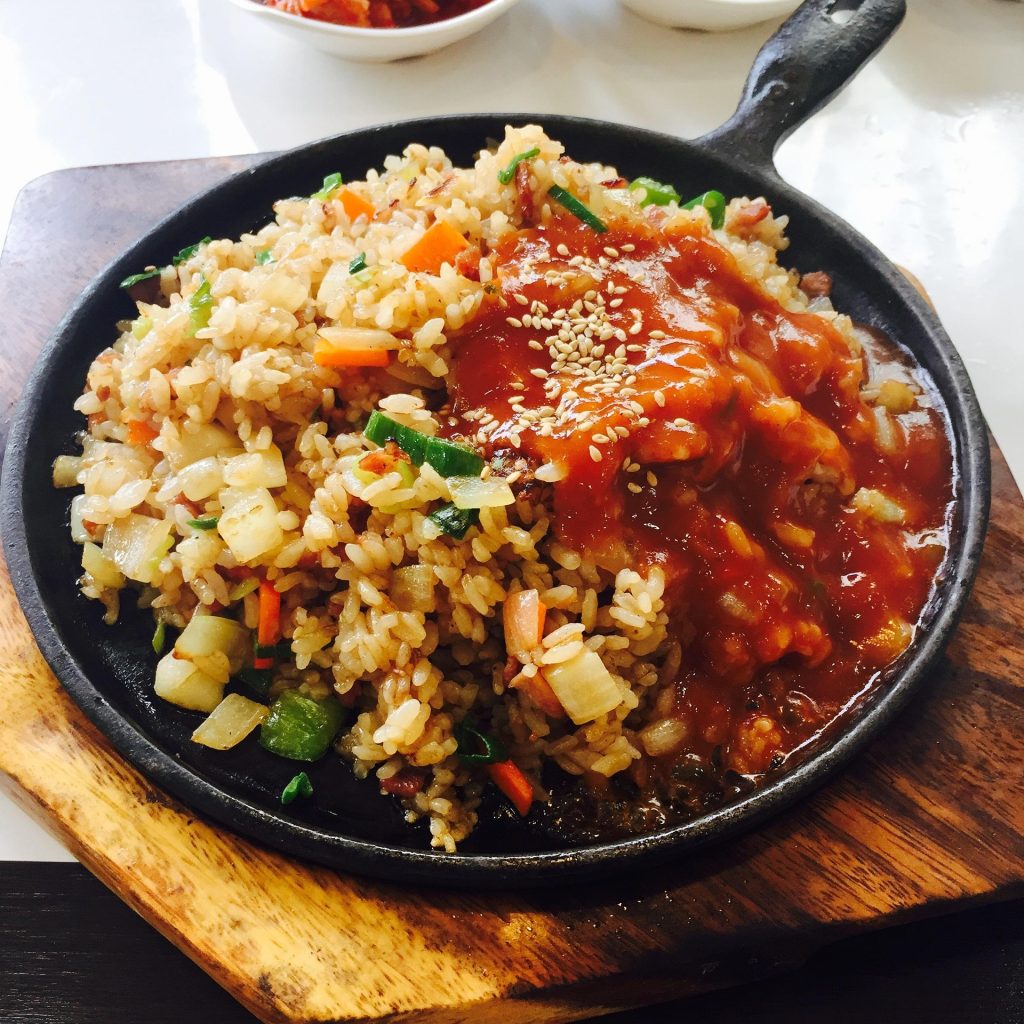 BALANCE DIET RICE , A RICE WITH VEGETABLES
